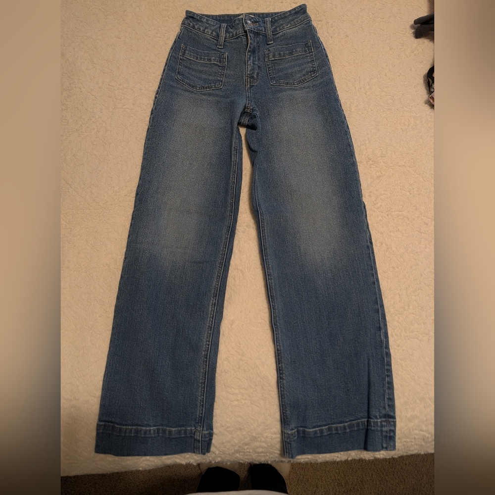 Patch Pocket Wide Leg Jean